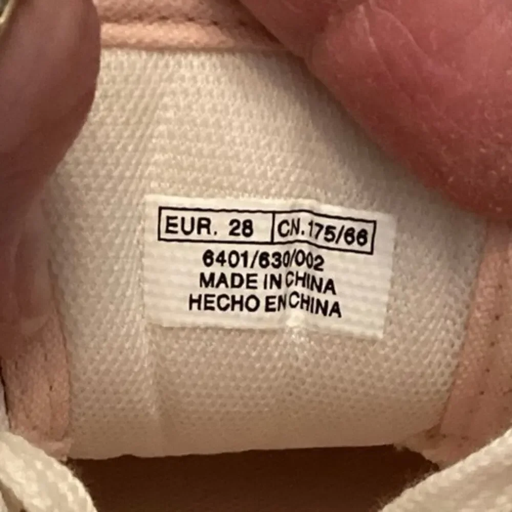 NWOT Zara Kids Minnie & Daisy Disney White Sneakers EU 28 - 11